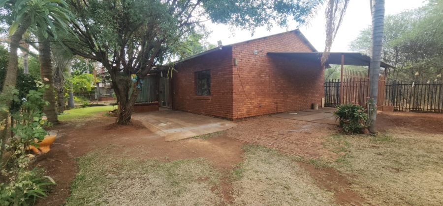 7 Bedroom Property for Sale in Mamogaleskraal AH North West